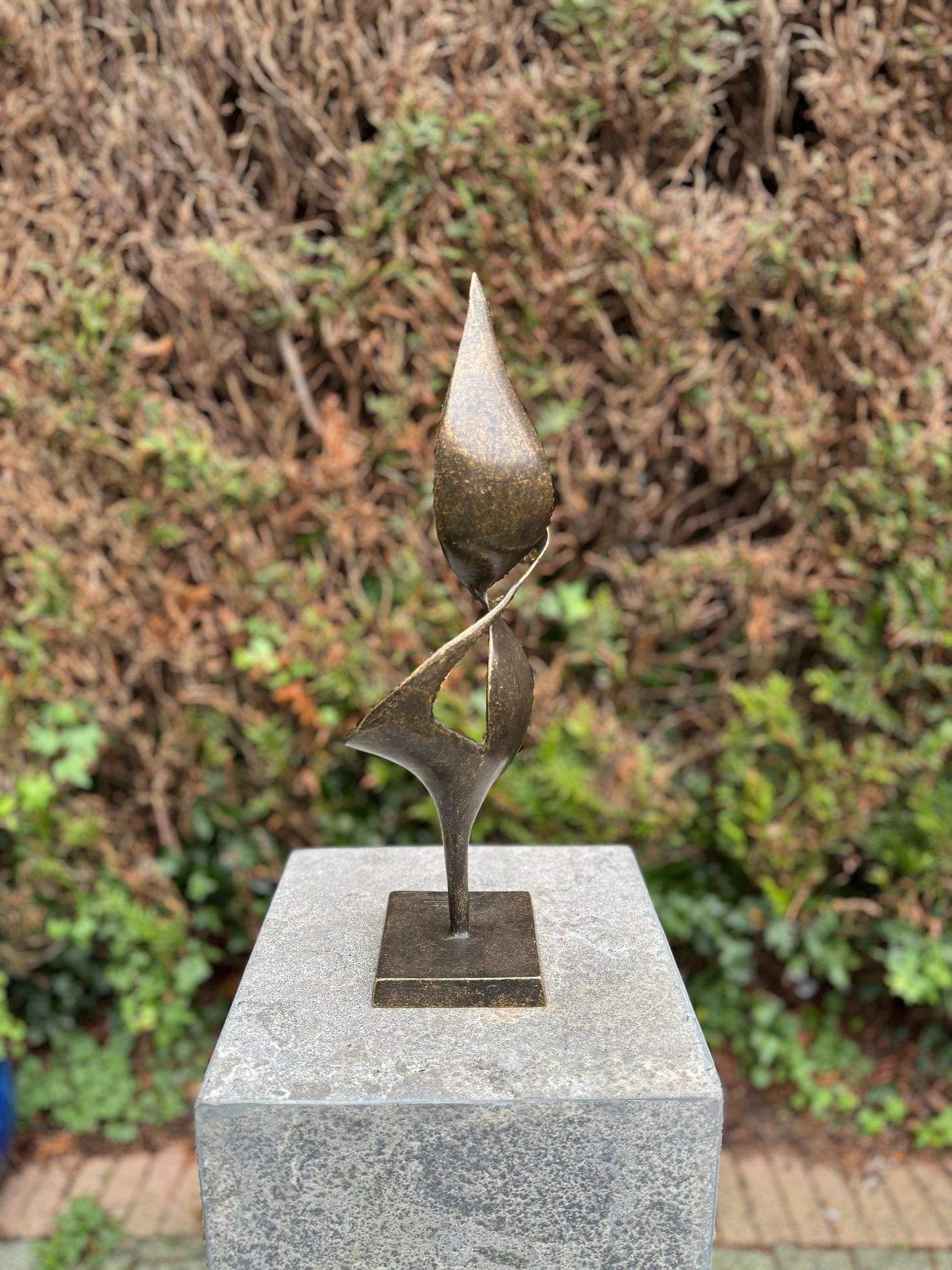 Flame of Unity – Bronze Sculpture. 13x9x38cm - 1.5Kg