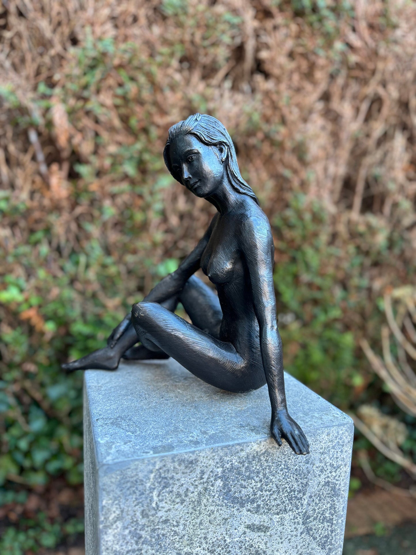 Garden Muse – Bronze Sculpture. 29x20x29cm - 3.1Kg