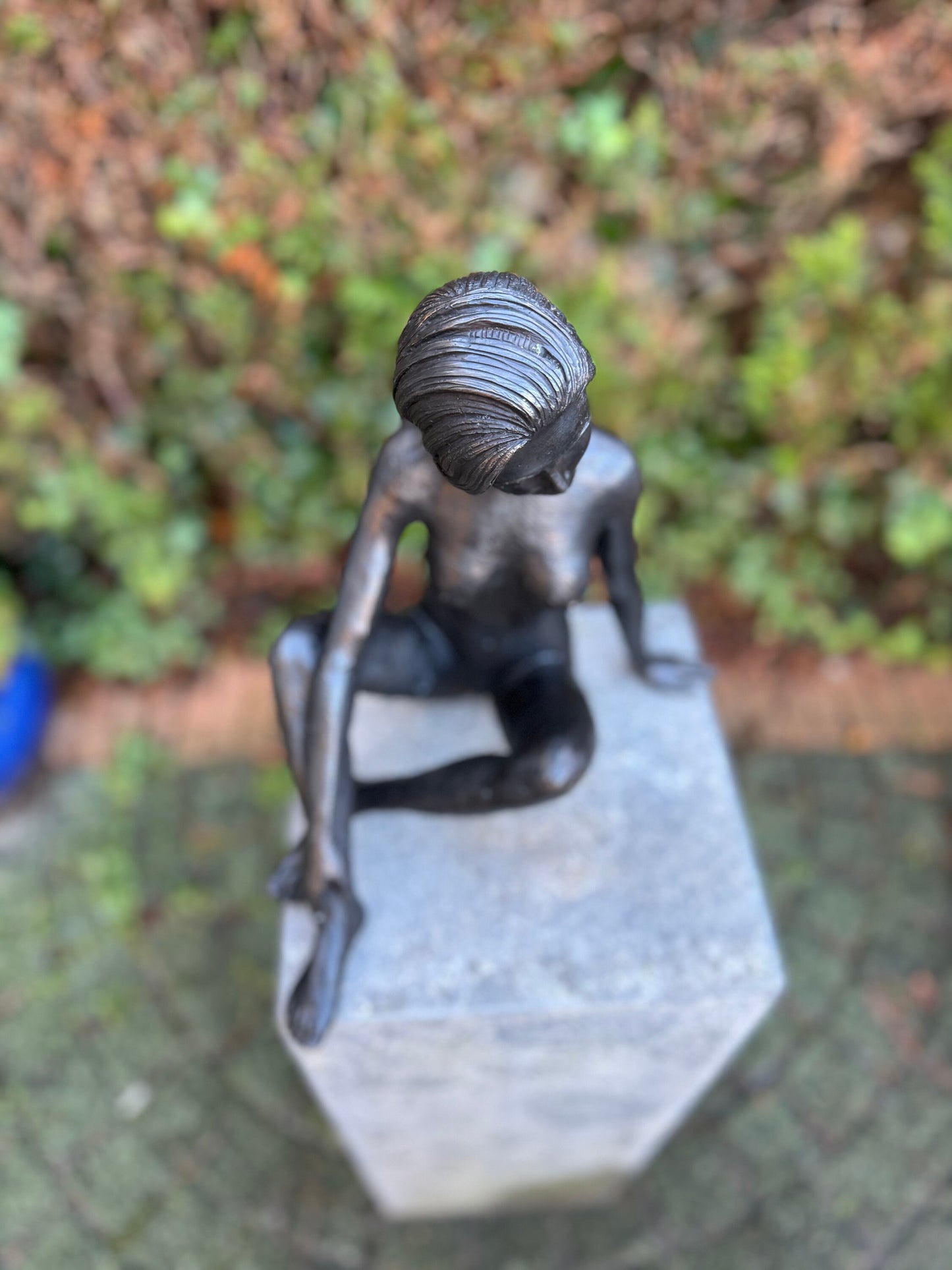 Garden Muse – Bronze Sculpture. 29x20x29cm - 3.1Kg