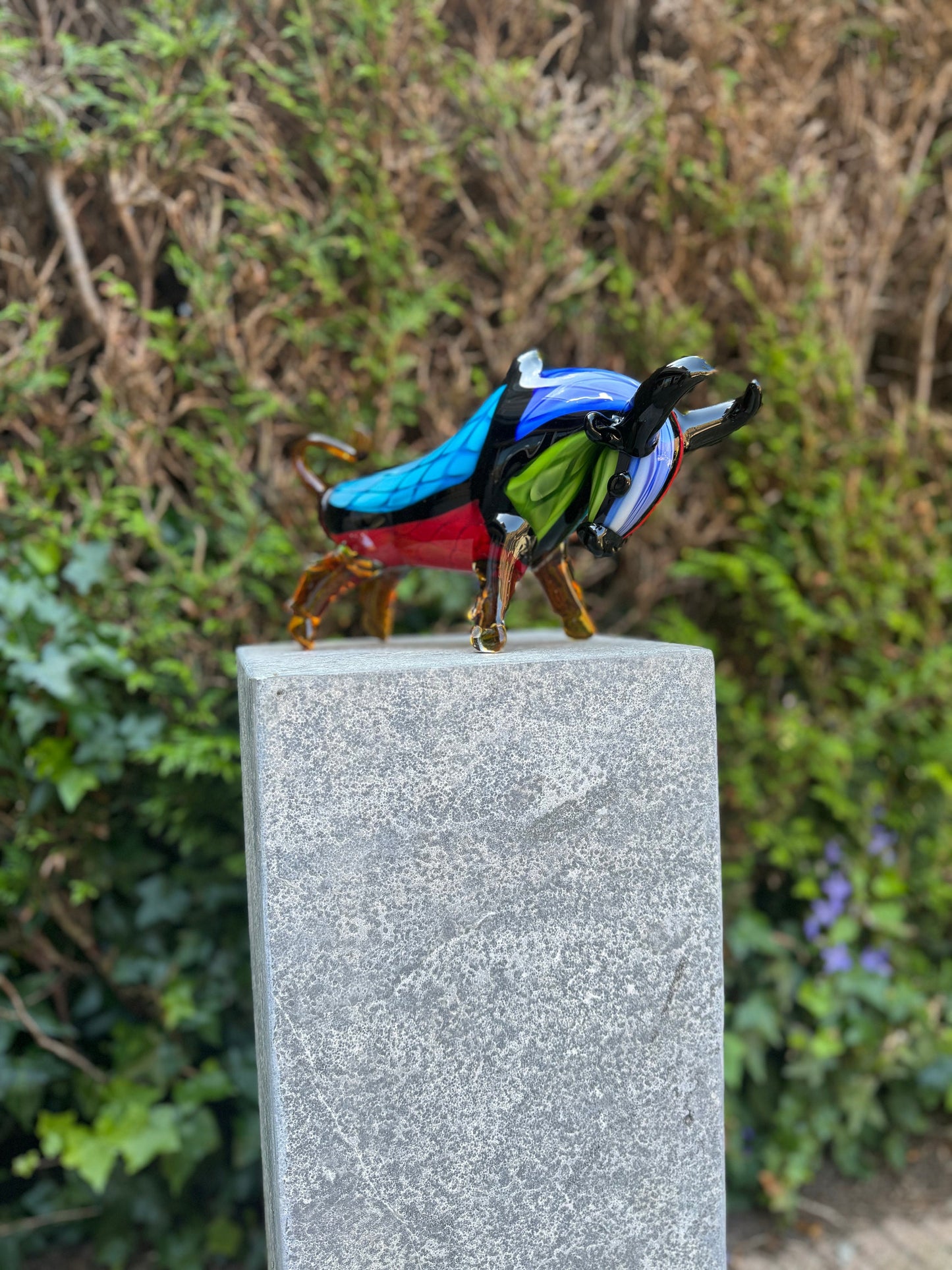 Colorful Bull – Glass Sculpture. 18x10x31cm - 2.4Kg