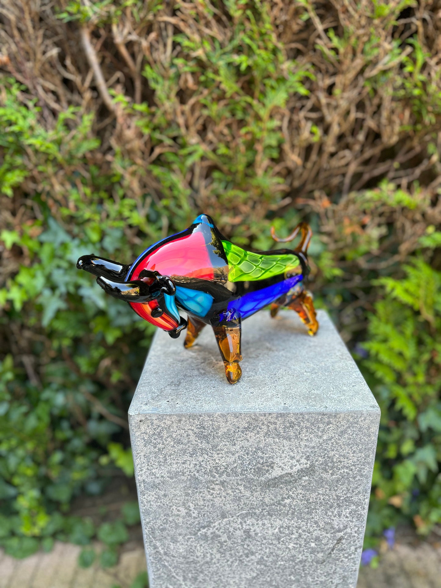 Colorful Bull – Glass Sculpture. 18x10x31cm - 2.4Kg