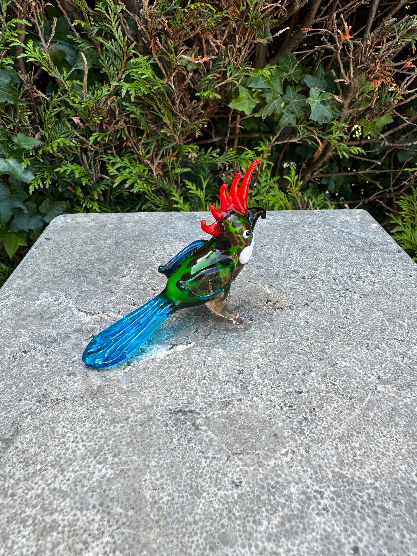 Tropical Parrot – Glass Sculpture. 7x3x10cm - 0.1Kg