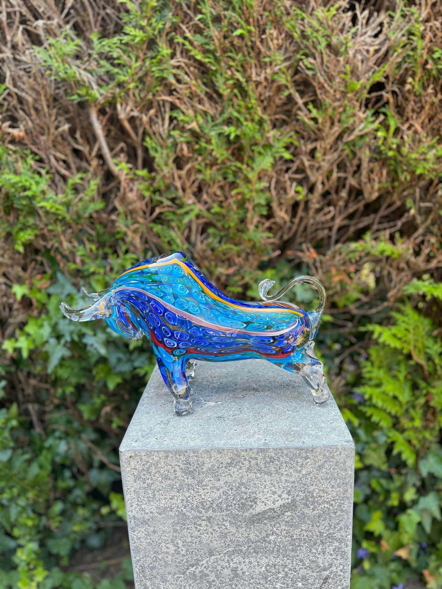 Blue Energy Bull – Glass Sculpture. 20x10x31cm - 3.54Kg