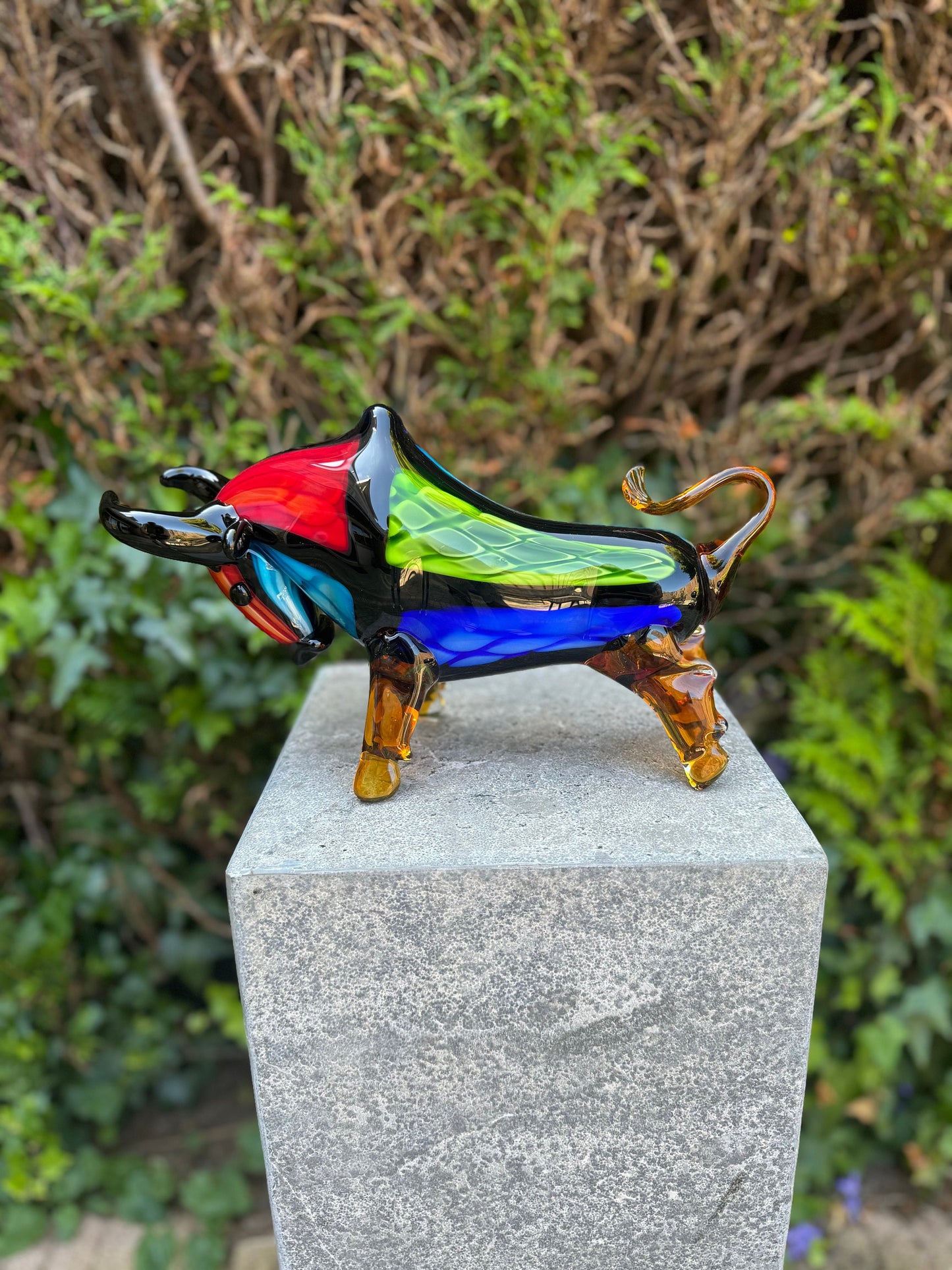 Colorful Bull – Glass Sculpture. 18x10x31cm - 2.4Kg