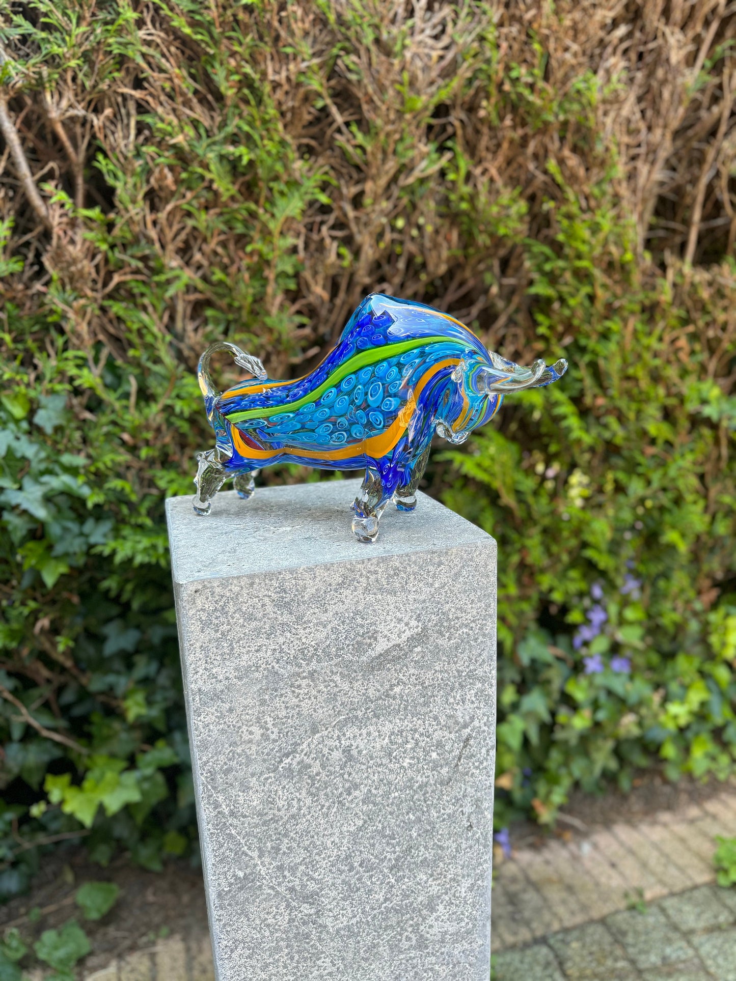 Blue Energy Bull – Glass Sculpture. 20x10x31cm - 3.54Kg