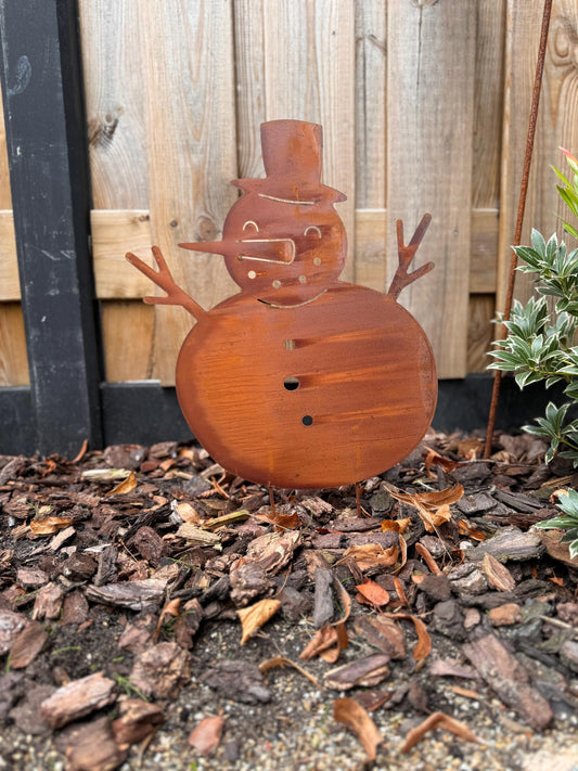 Rustic Snowman – Iron Sculpture. 33x1x67cm