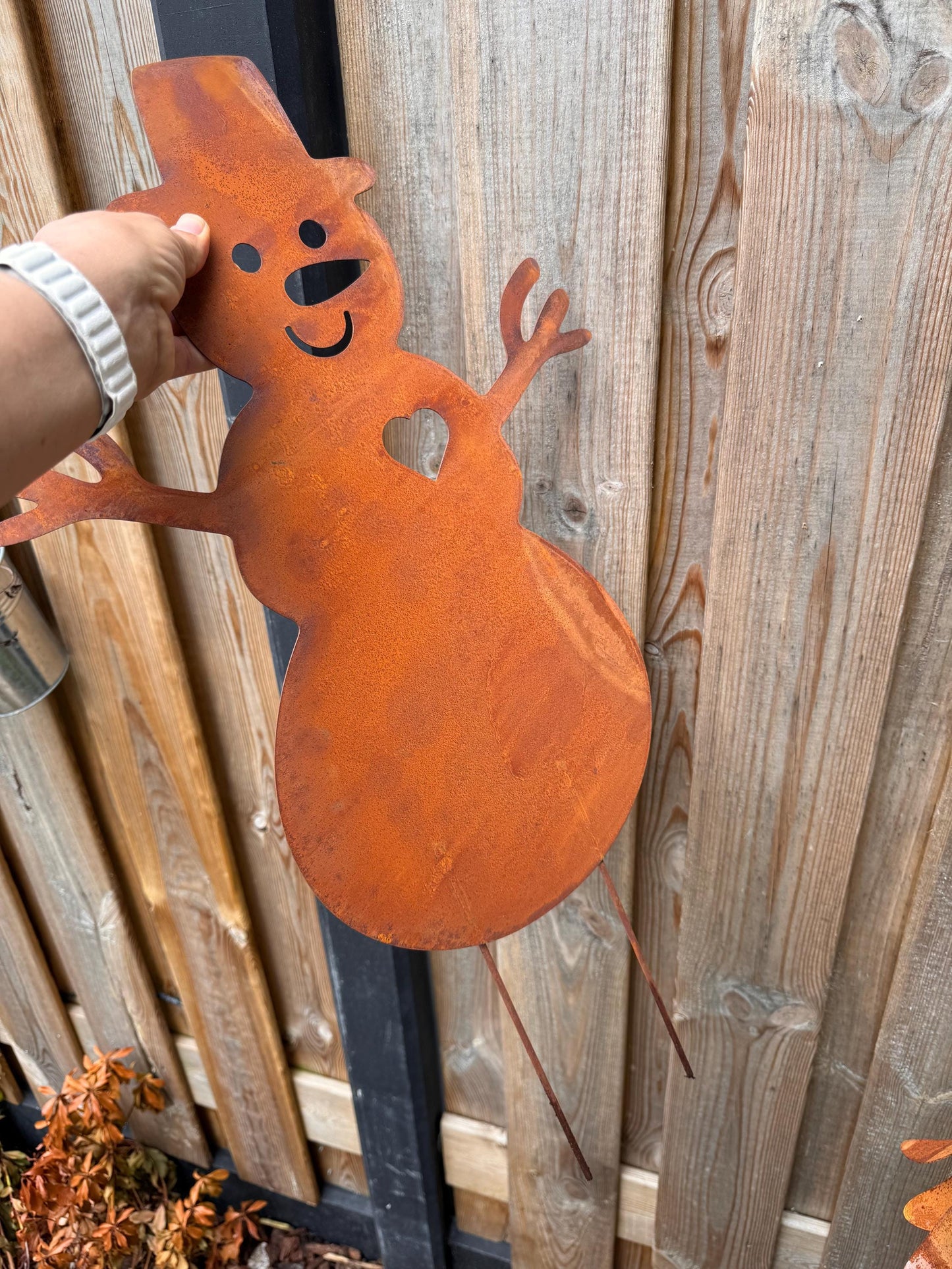 Smiling Snowman – Iron Sculpture. 37x1x65cm