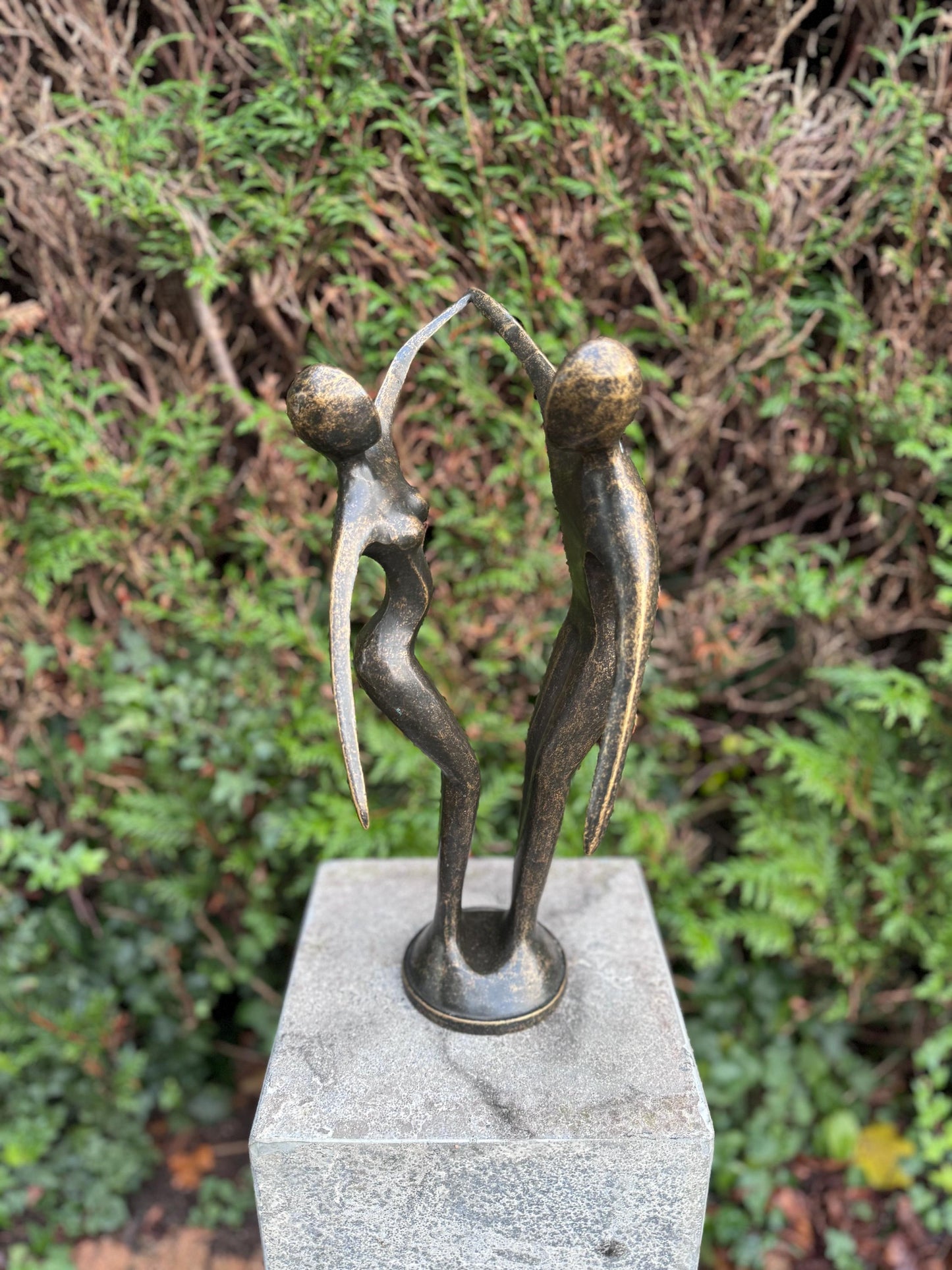 Dancing Embrace – Bronze Sculpture. 24x18x42cm