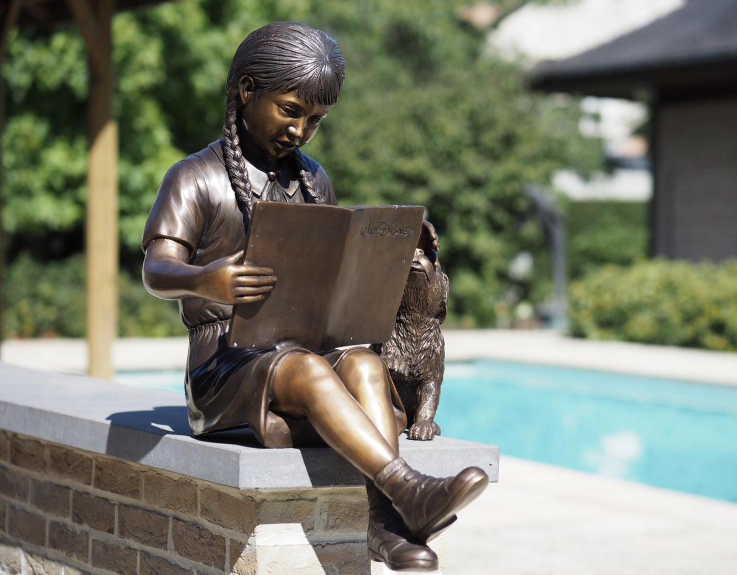Reading Together – Bronze Sculpture. 70x59x70cm