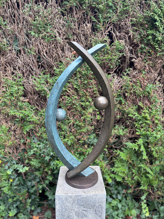 Orbital Harmony – Bronze Sculpture. 36x20x75cm - 11Kg