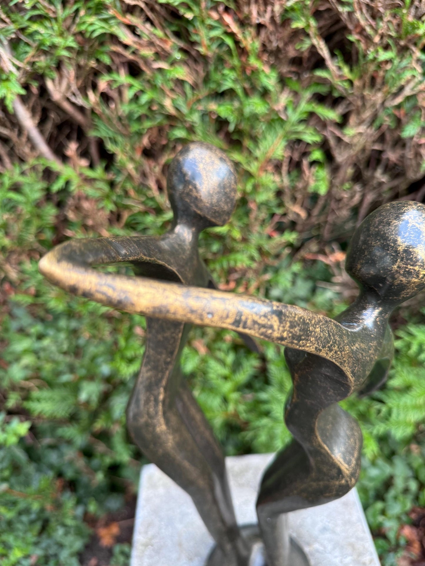 Dancing Embrace – Bronze Sculpture. 24x18x42cm