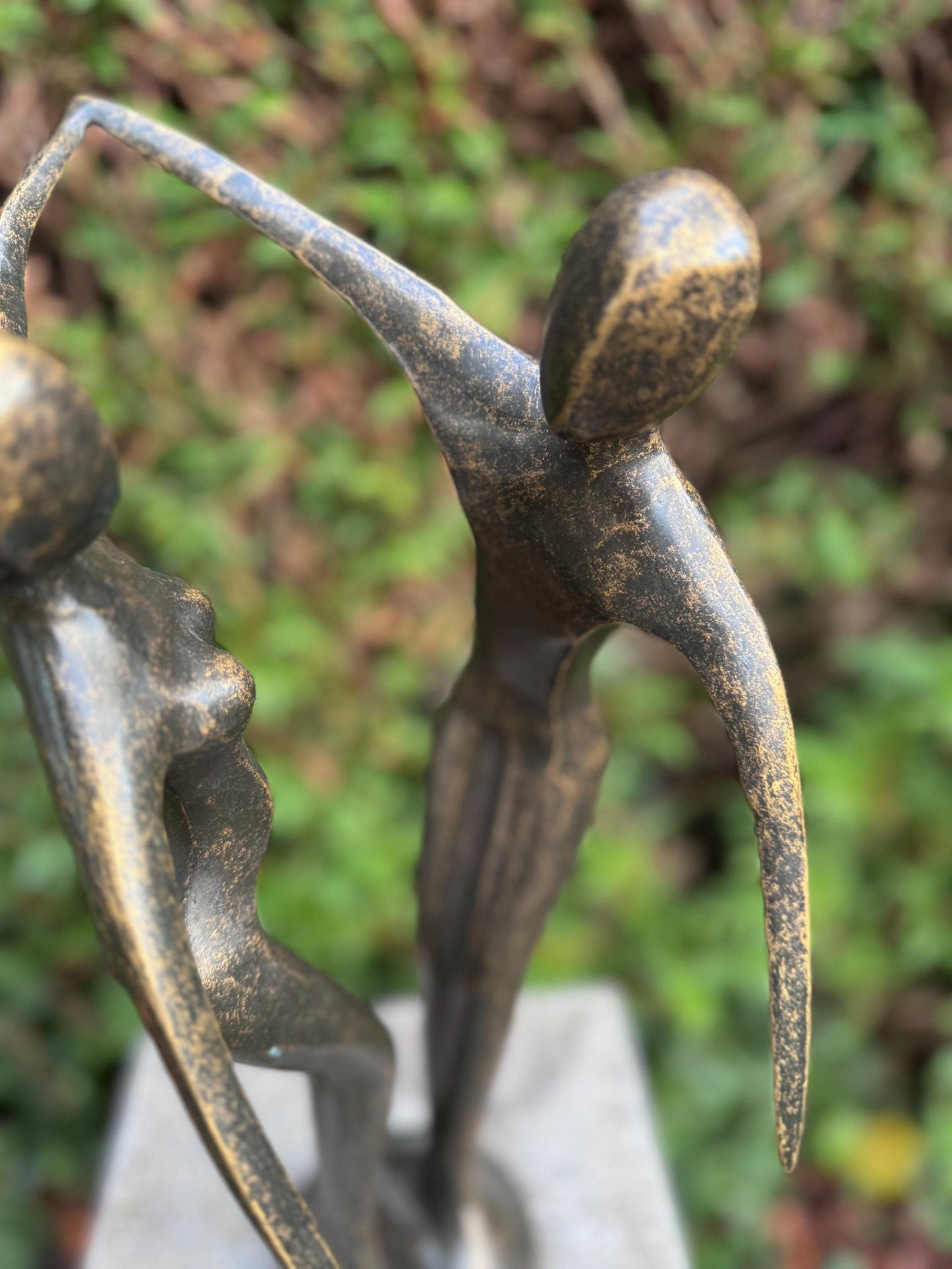 Dancing Embrace – Bronze Sculpture. 24x18x42cm
