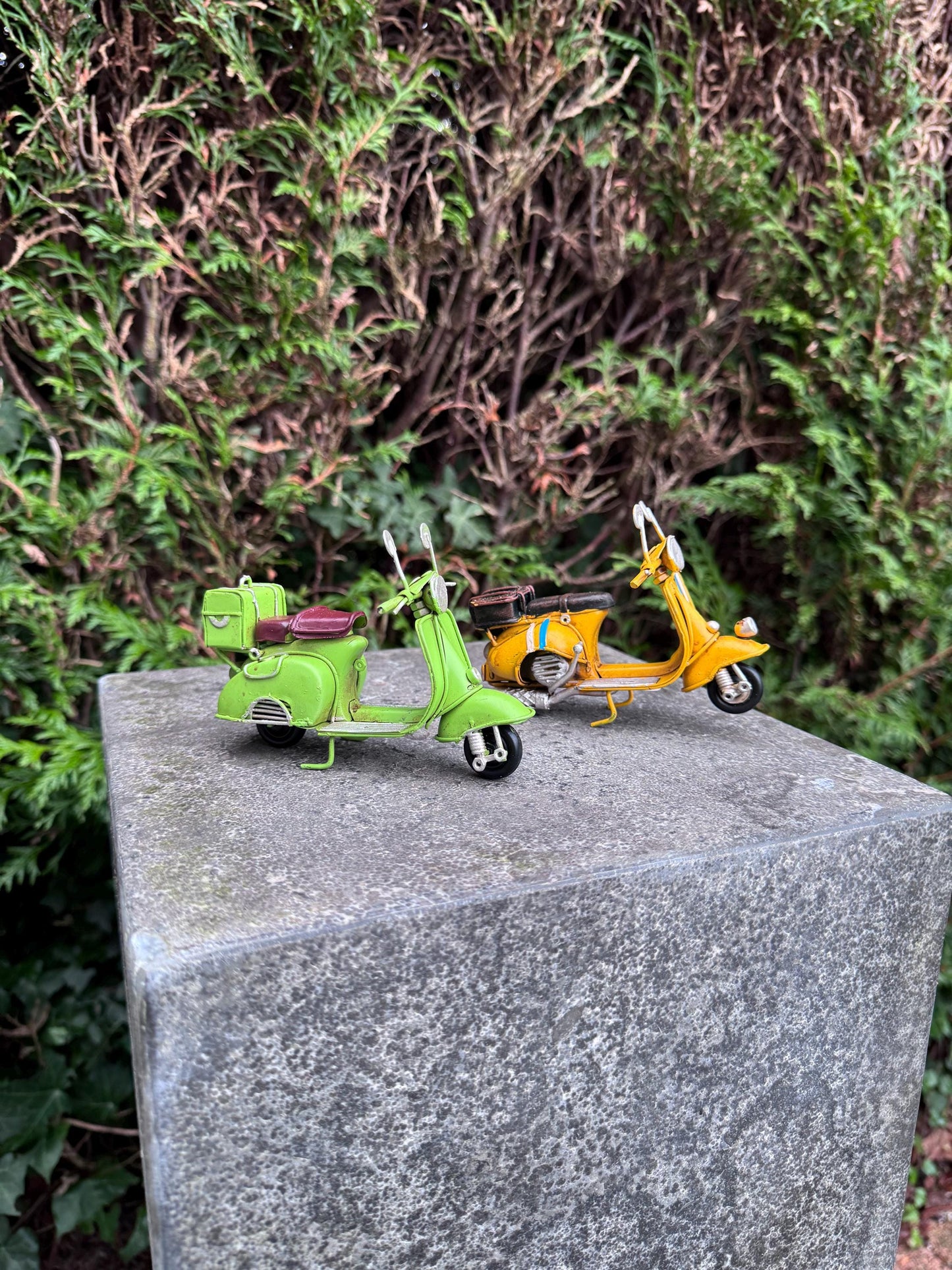 Vintage Scooters – Iron Sculpture. 7x6x12cm - 0.2Kg