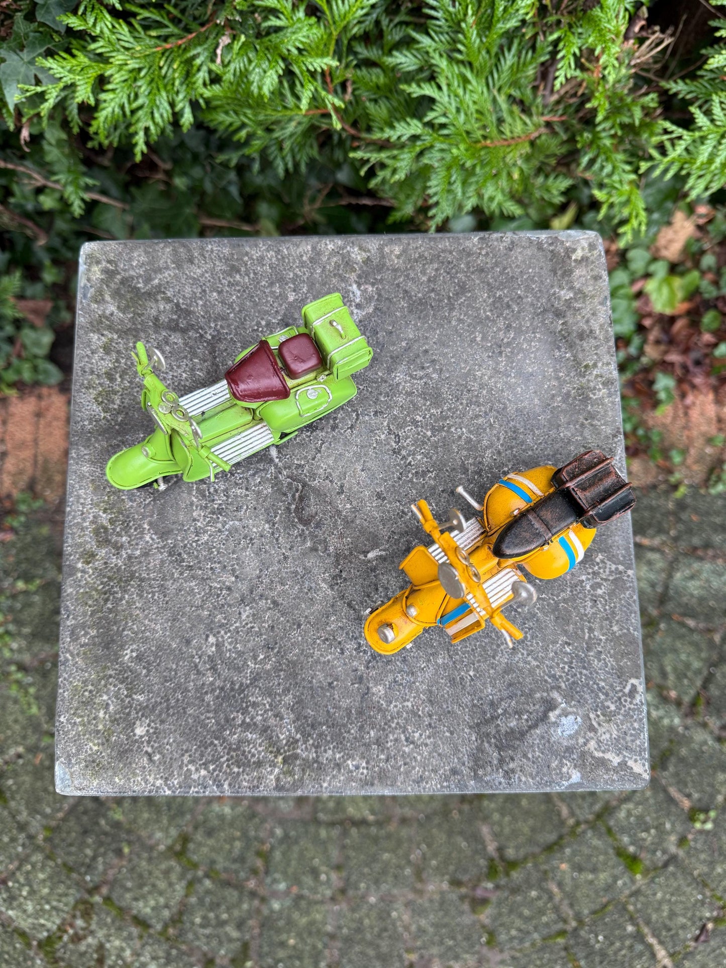 Vintage Scooters – Iron Sculpture. 7x6x12cm - 0.2Kg