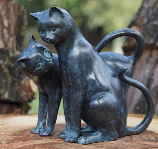 Affectionate Cats – Bronze Sculpture. 33x20x30cm - 2Kg