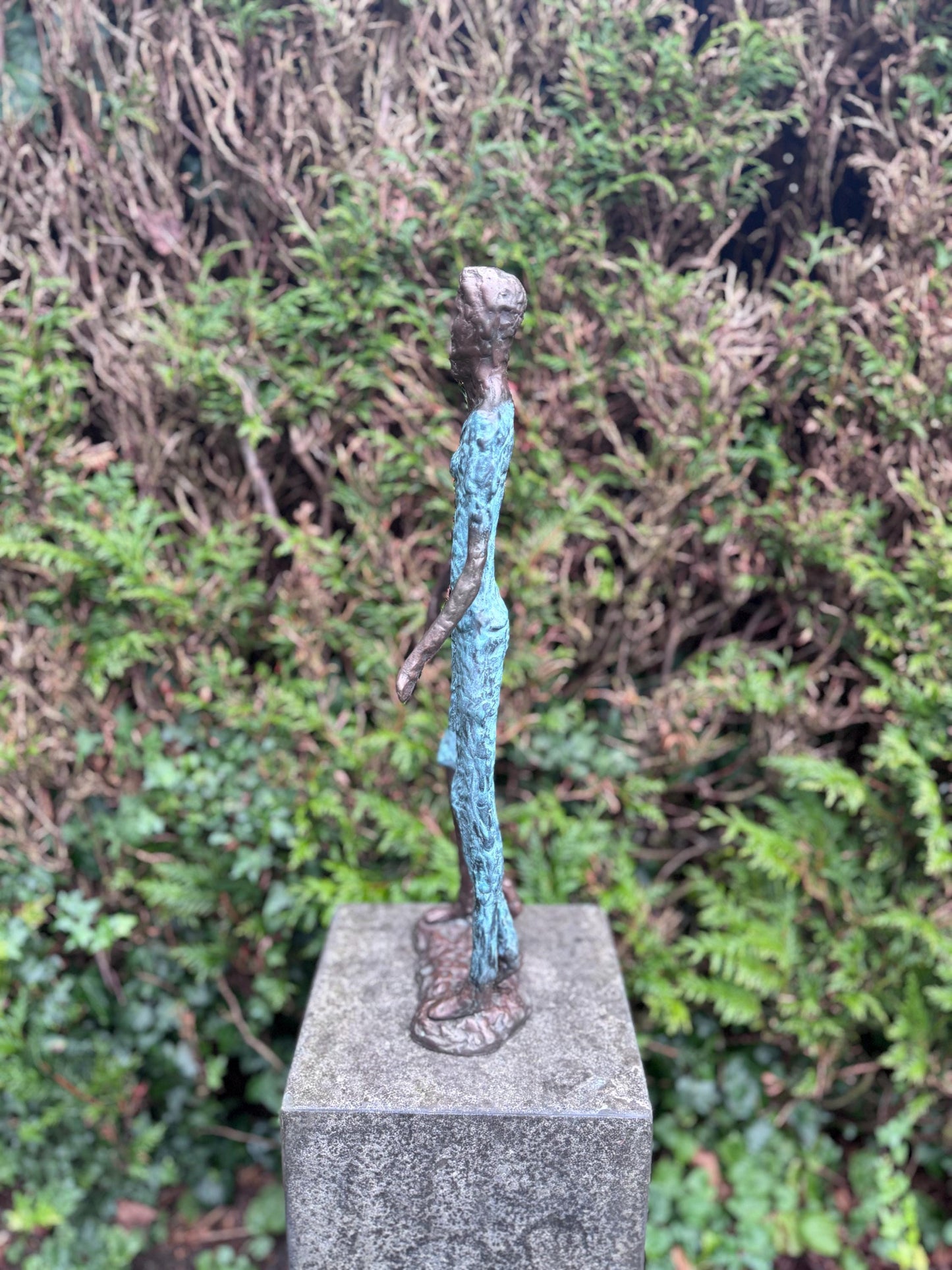 Together Forever – Bronze Sculpture. 19x11x48cm - 4Kg