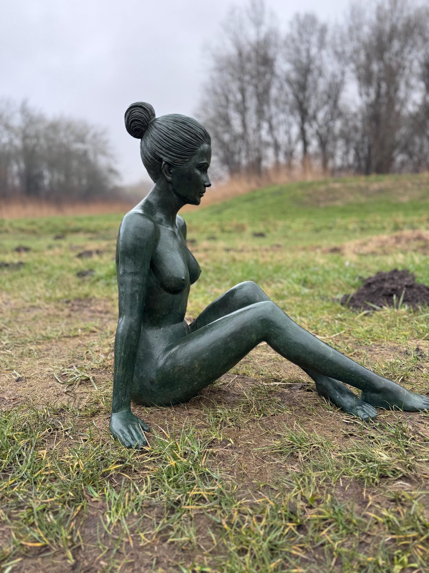 Serene Woman – Bronze Sculpture. 70x51x69cm - 12Kg