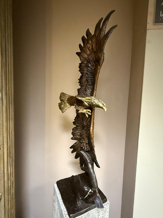 Soaring Eagle – Bronze Sculpture. 42x28x122cm