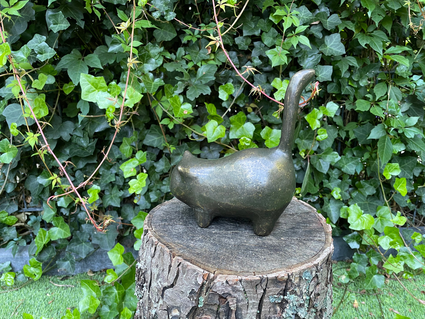 Playful Cat – Bronze Sculpture. 14x6x10cm