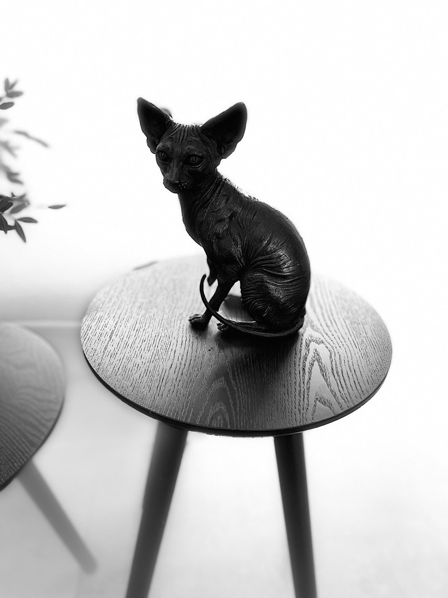 Sitting Sphynx – Bronze Sculpture. 15x12x22cm - 1Kg