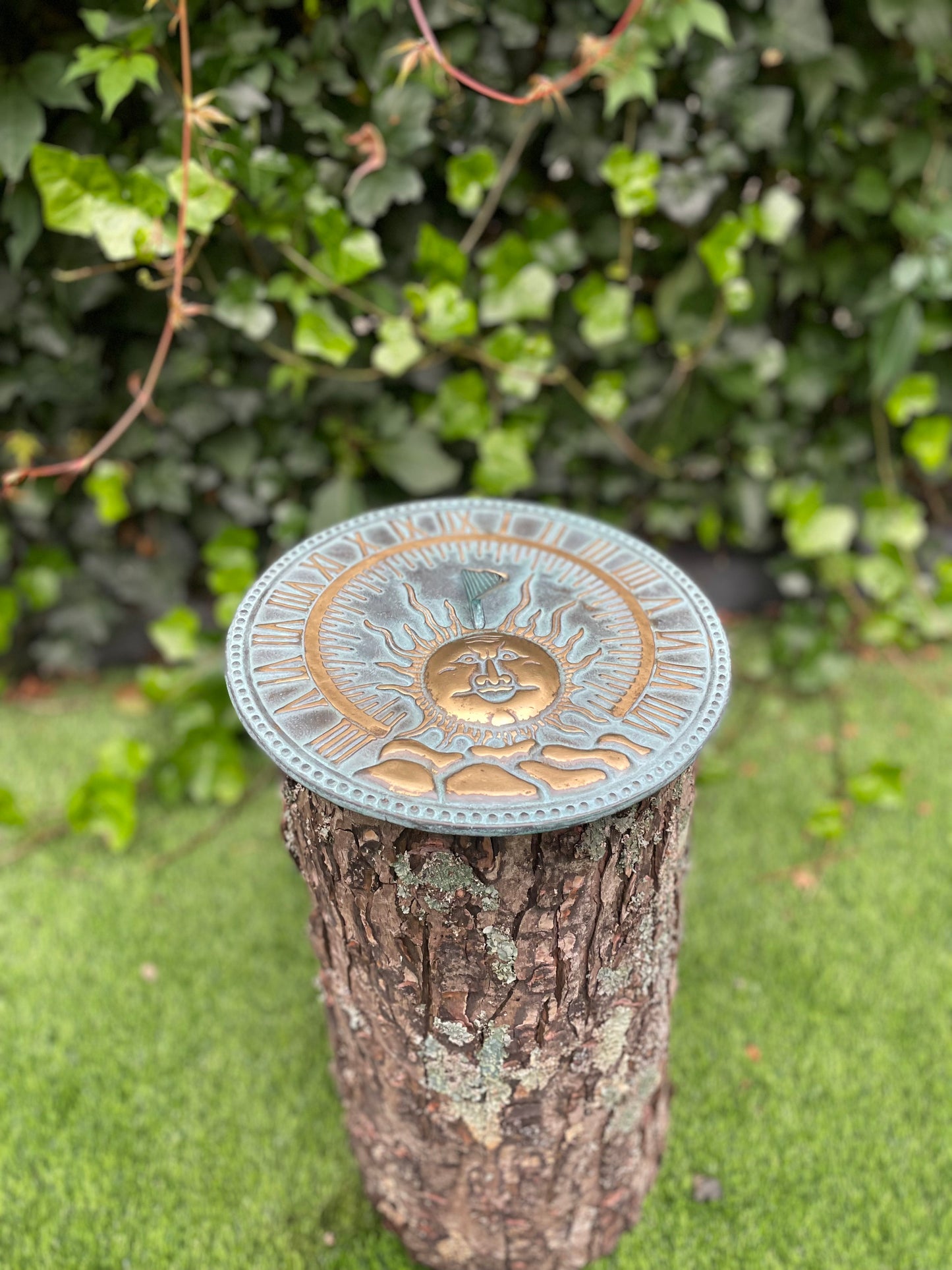 Sun Face Dial – Bronze Sculpture. 9x26x26cm - 1.5Kg