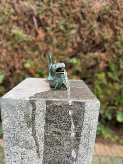 Fonte de um Peixe de Bronze - Estátua de jardim - Decoração de jardim - Lagoa