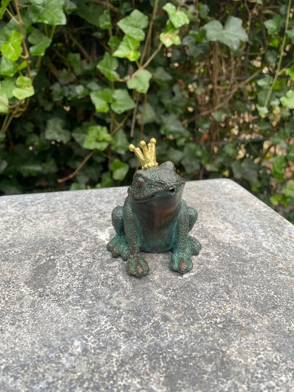 Sapo de bronze com coroa - Fonte - Estátua de jardim - Lagoa - Decoração de jardim