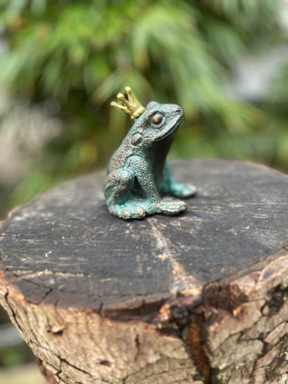 Sapo de bronze com coroa - Fonte - Estátua de jardim - Lagoa - Decoração de jardim