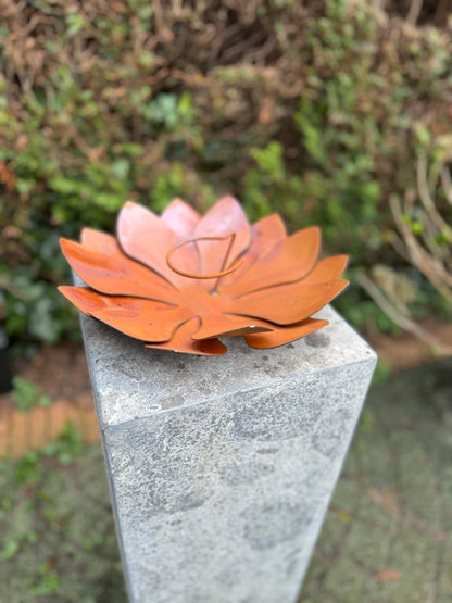 Flor de ferrugem - Flor porta-vela - 25x25x10cm - 1 Kg