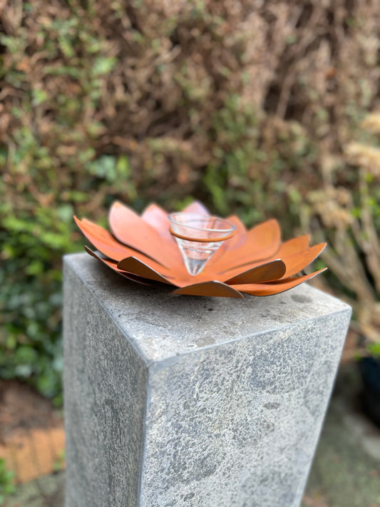 Lotus Bloom Bowl – Iron Sculpture. 25x25x10cm - 1Kg