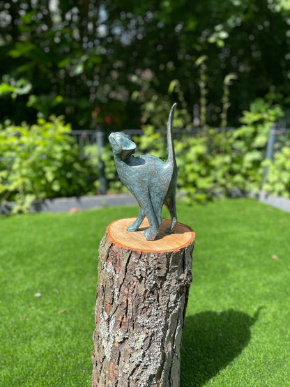 Poised Cat – Bronze Sculpture. 18x10x31cm