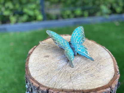 Butterfly Duo – Bronze Sculpture. Sizes and weights vary by version