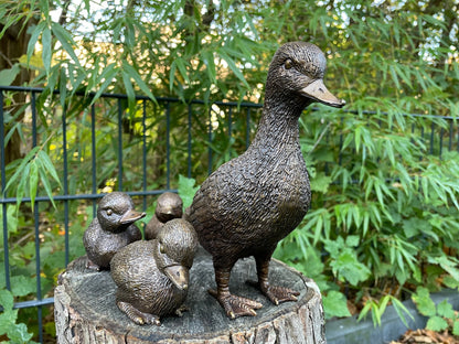 Duck Family – Bronze Sculpture. 16x8x19cm