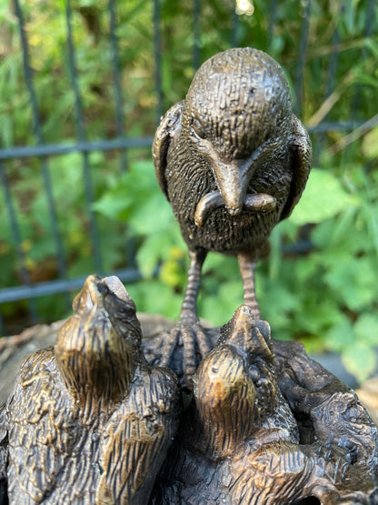 Feeding Time – Bronze Sculpture. 20x9x14cm