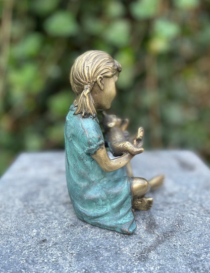 Teddy Hug – Bronze Sculpture. 10x9x14cm