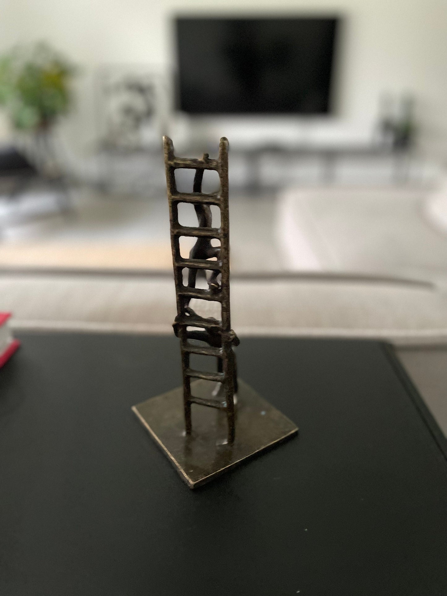 Climbing Together – Bronze Sculpture. 10x10x22cm - 0.8Kg