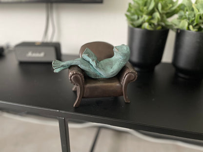 Reading Frog – Bronze Sculpture. 18x11x13cm - 2Kg