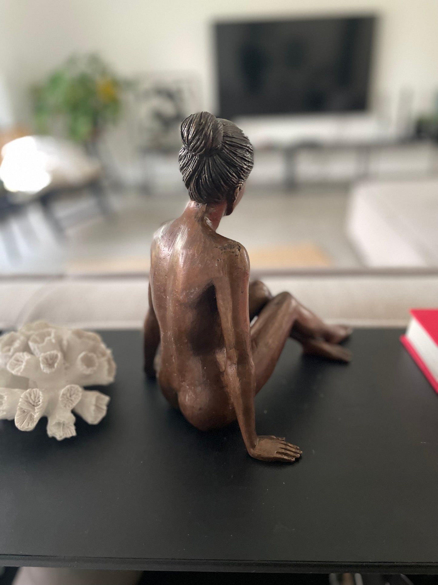 Seated Woman Nude – Bronze Sculpture. 25x22x27cm - 2.5Kg