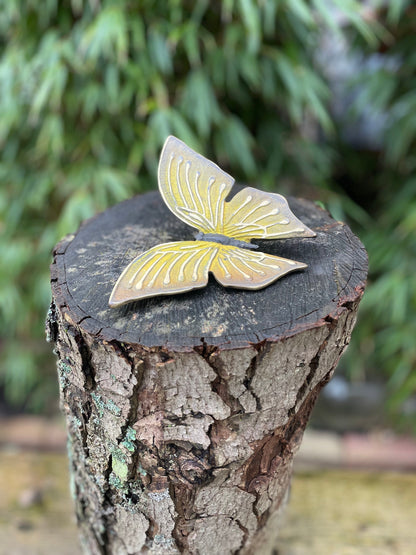 Butterfly Duo – Bronze Sculpture. Sizes and weights vary by version