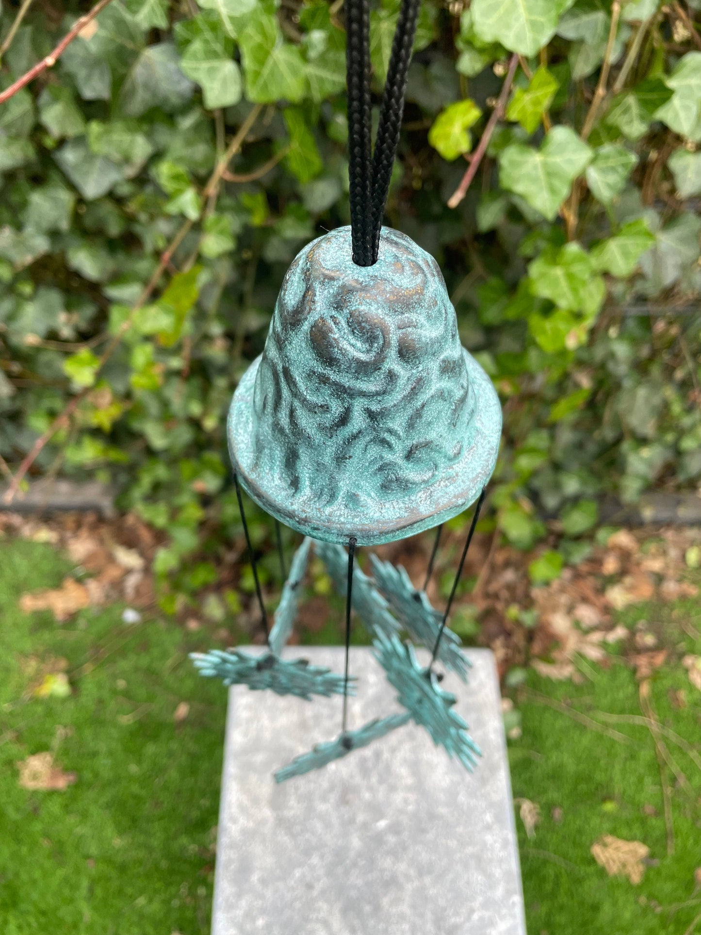 Sun Chimes – Bronze Sculpture. 9x9x30cm - 0.7Kg