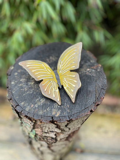 Butterfly Duo – Bronze Sculpture. Sizes and weights vary by version