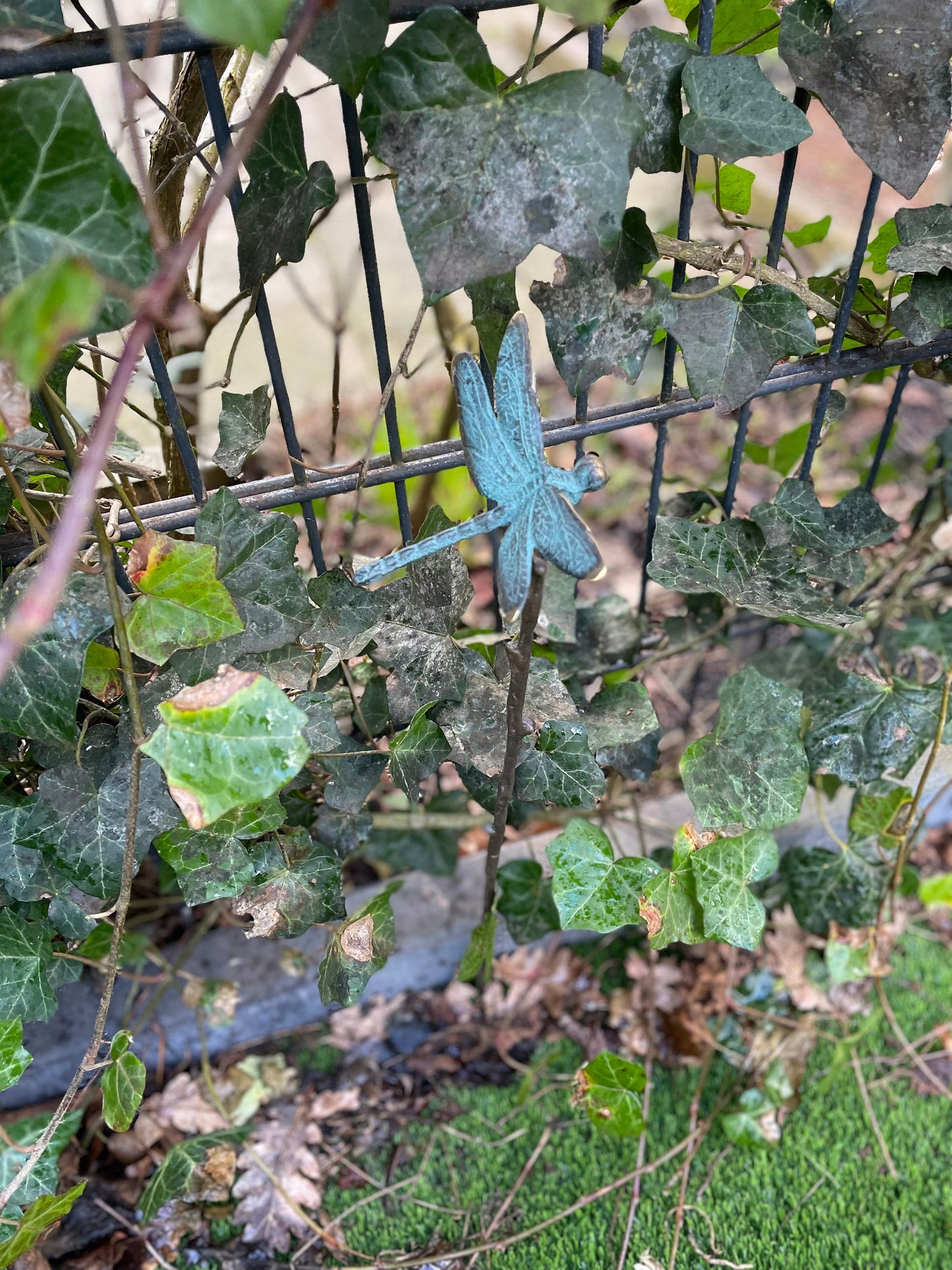 Dragonfly Garden Stake – Bronze Sculpture. 10x10x60cm