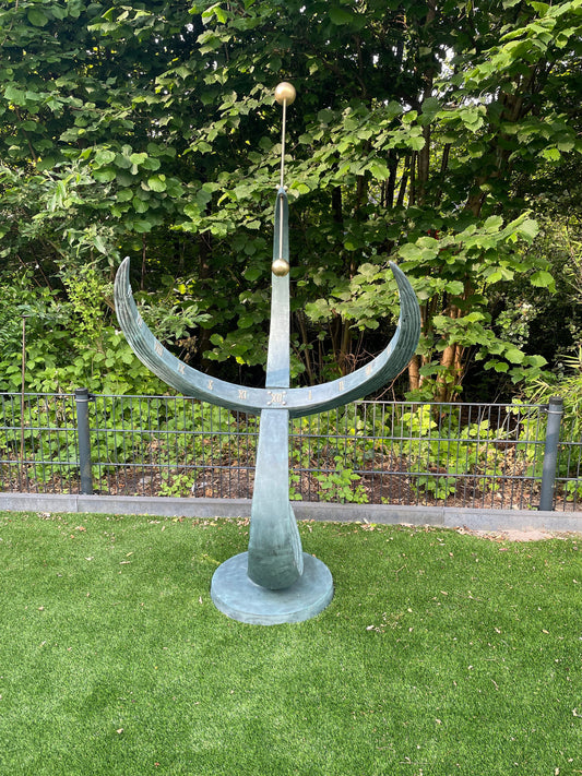 Cosmic Time – Bronze Sculpture. 65x120x180cm