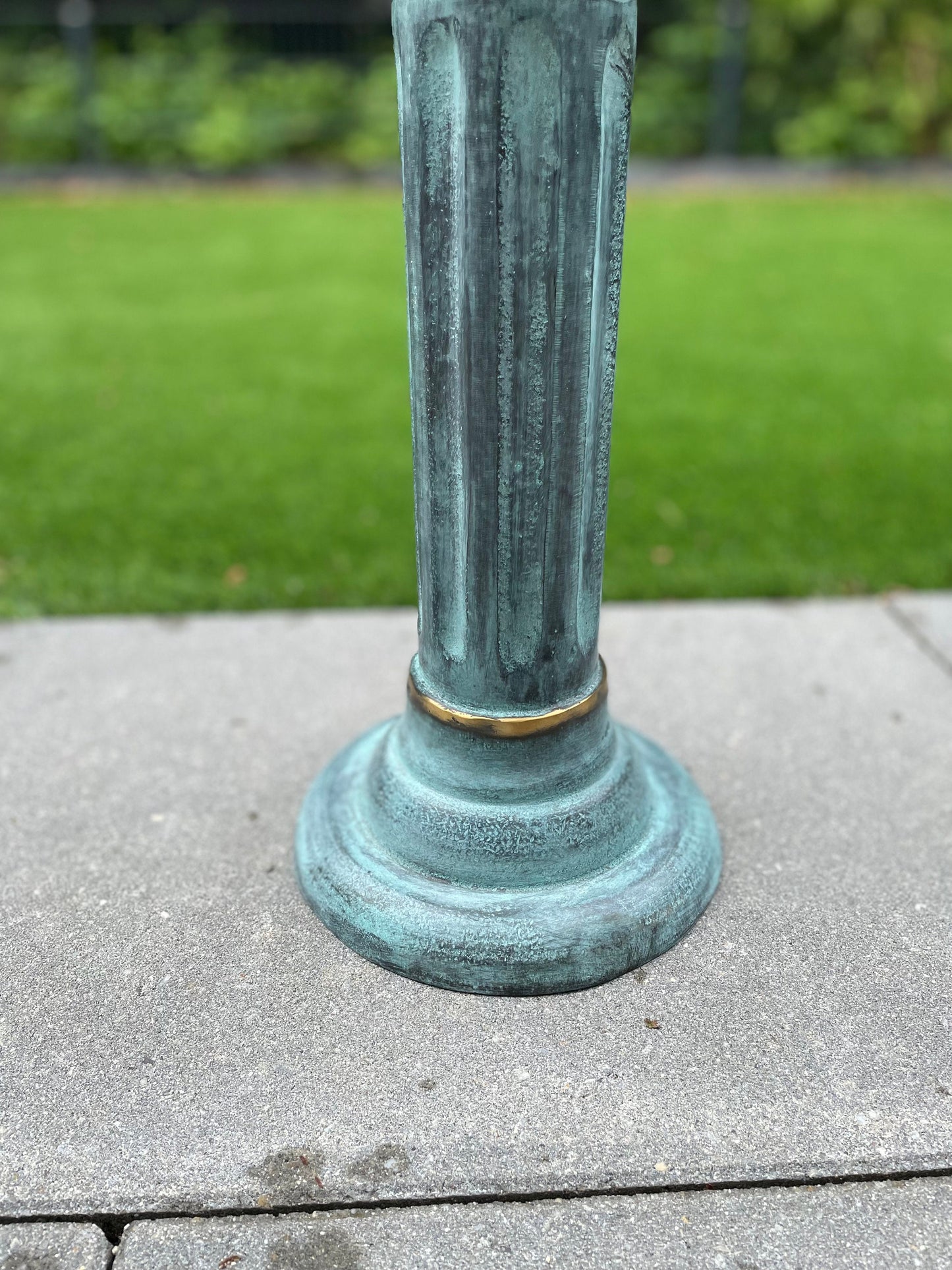 Classic Pedestal – Bronze Sculpture. 50x20x20cm - 7Kg