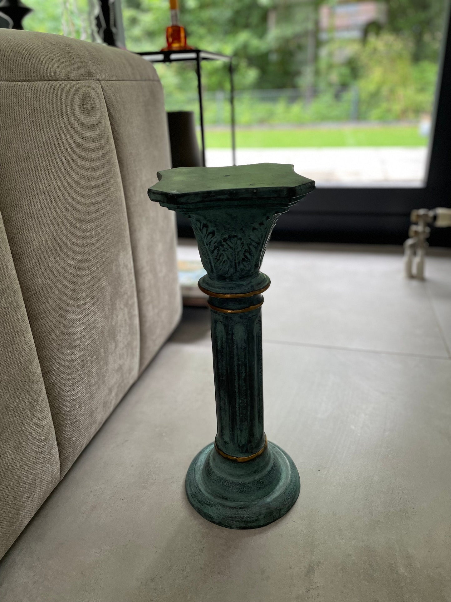 Classic Pedestal – Bronze Sculpture. 50x20x20cm - 7Kg