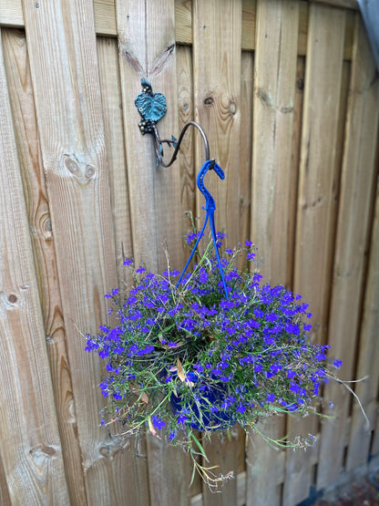 Grape Vine Wall Hook – Bronze Sculpture. 29x8x20cm - 0.4Kg