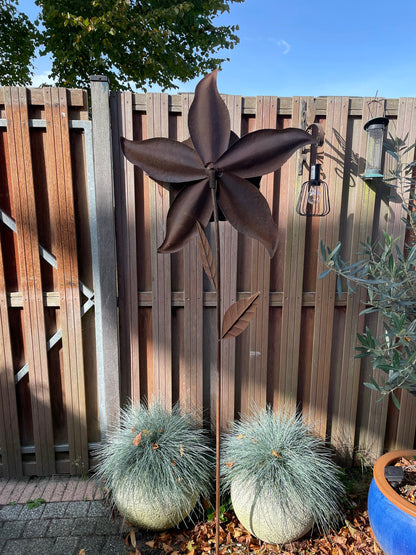 Bronze Blossom – Bronze Sculpture. 68x20x185cm - 2Kg