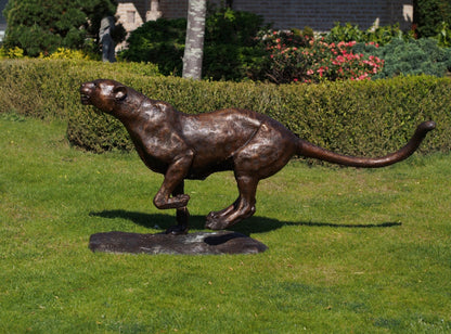 Running Cheetah – Bronze Sculpture. 190x45x91cm - 52Kg