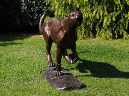 Running Cheetah – Bronze Sculpture. 190x45x91cm - 52Kg