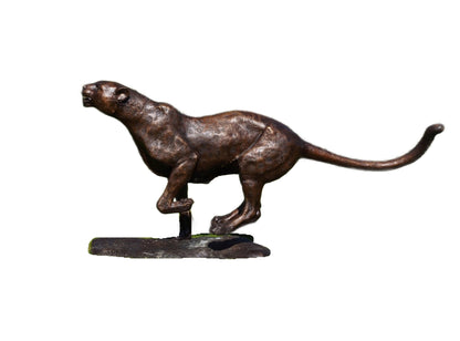 Running Cheetah – Bronze Sculpture. 190x45x91cm - 52Kg
